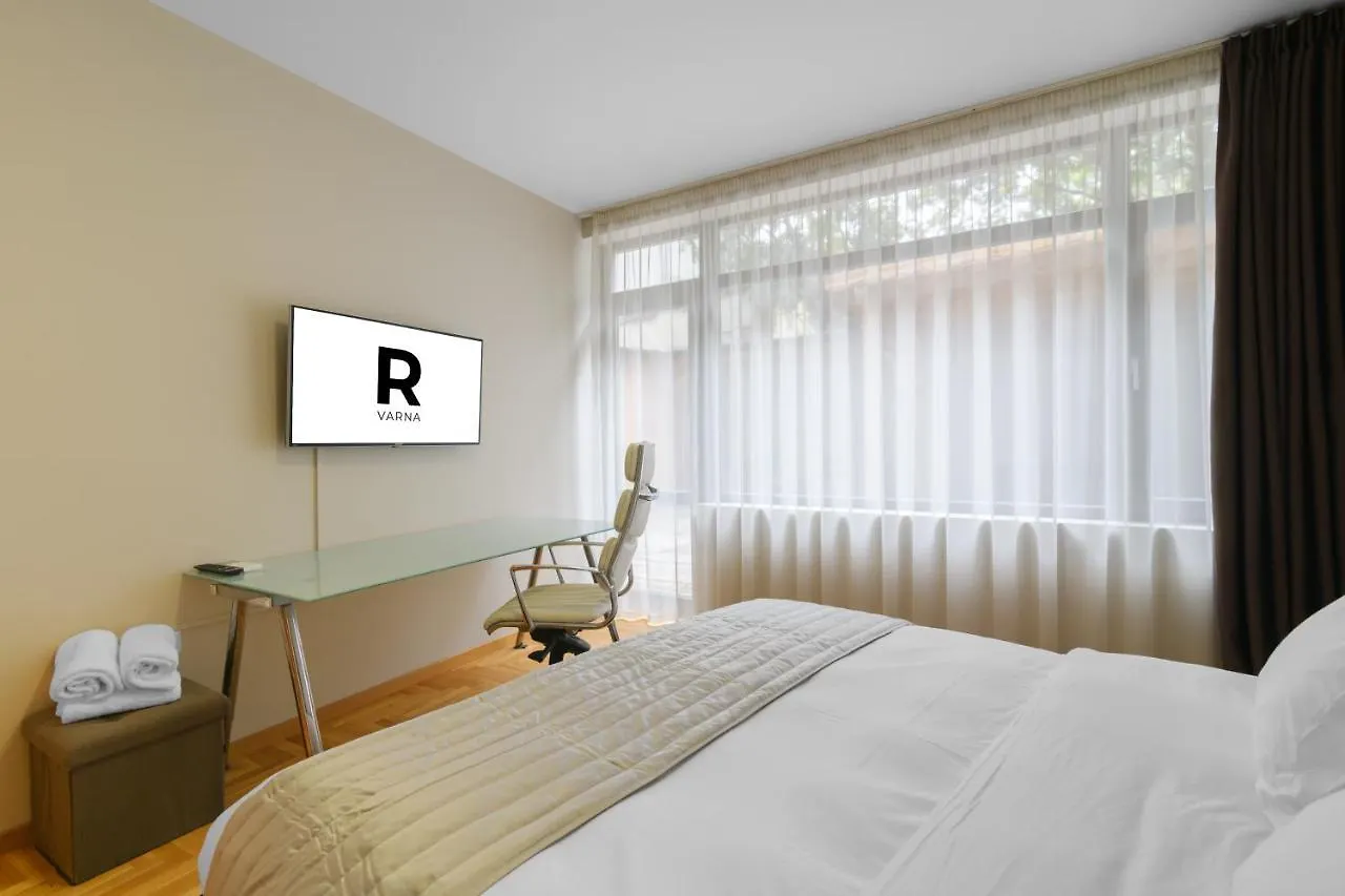 R Apartment Varna